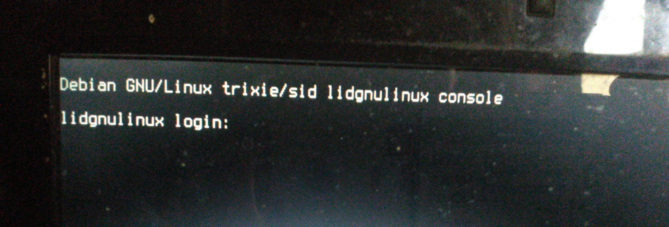 Alternatif Cara Mengatasi tty1 yang Tertimpa console.